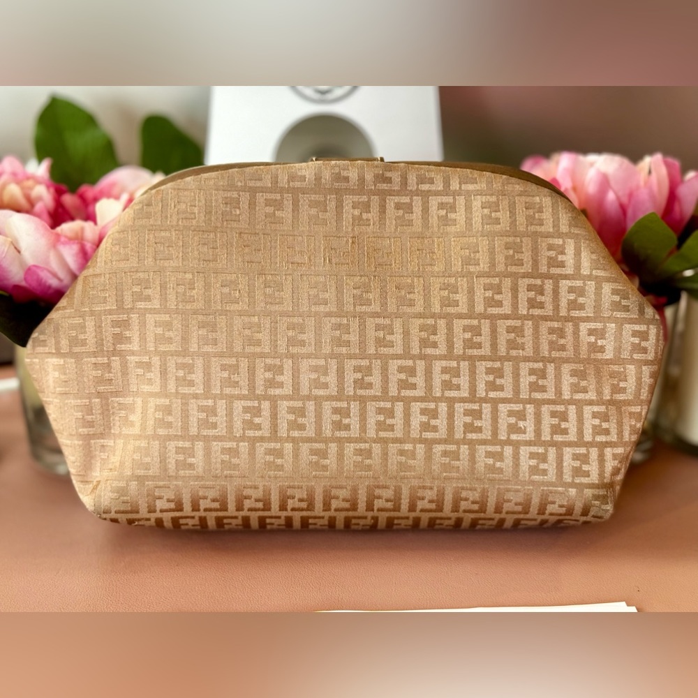 Vintage Fendi Clutch - Picture 3 of 7
